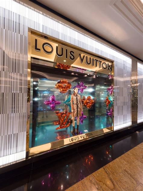 louis vuitton outlet dubai|Louis Vuitton eau dxb.